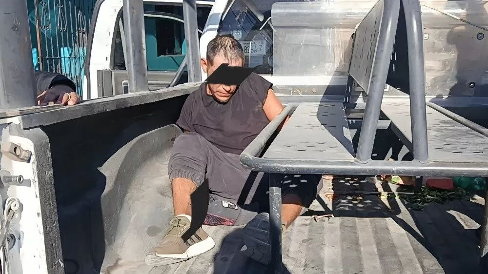 Arrestan a hombre por agredir a su esposa con pistola de postas