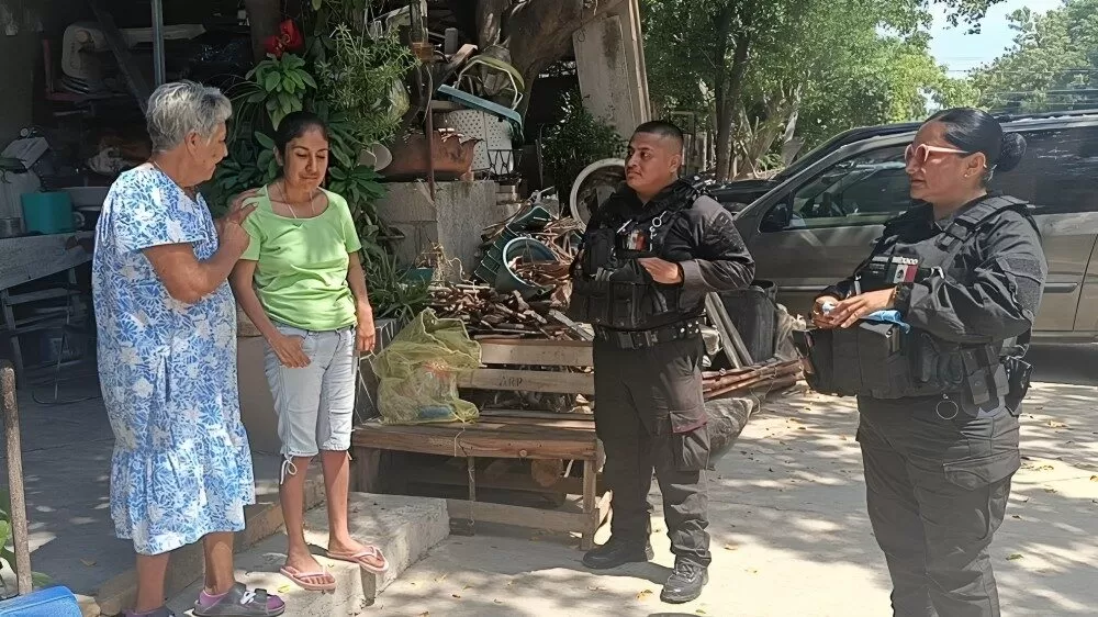Guardia Estatal ayuda a mujer deportada a reencontrarse con su familia en Victoria