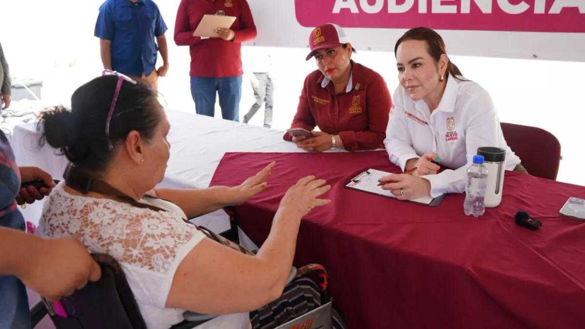 Carmen Lilia Canturosas lleva servicios y apoyos a colonia de Nuevo Laredo