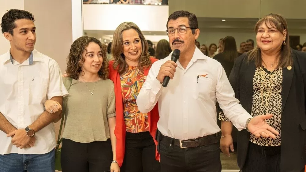 Dámaso Anaya reafirma compromiso con transformación de la UAT