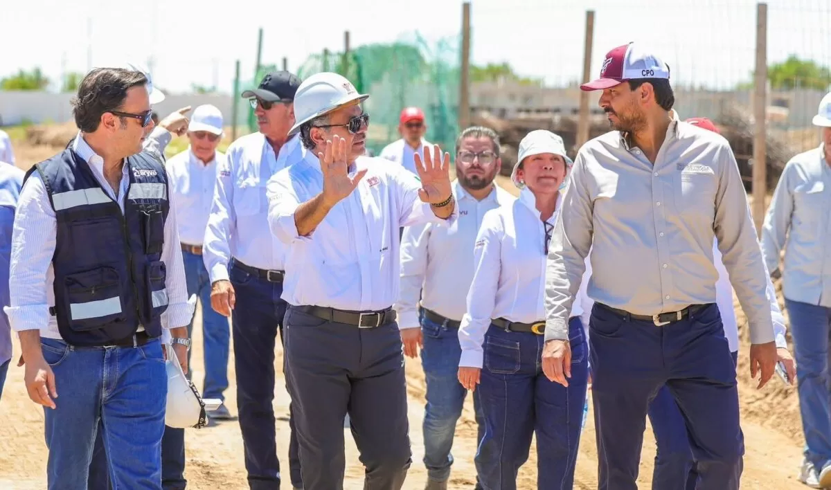 Supervisan vivienda social Alcalde de Reynosa, Director General de INFONAVIT y Director de ITAVU
