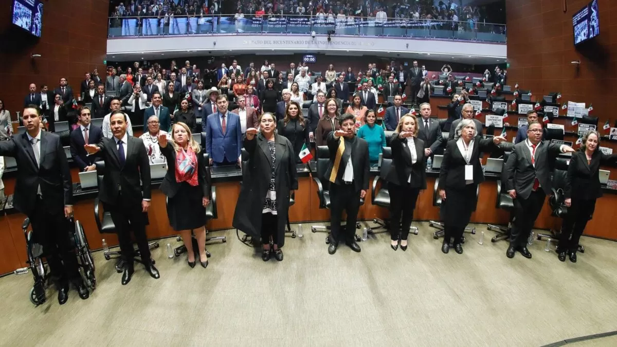 Nuevos ministros de la SCJN toman protesta en el Senado