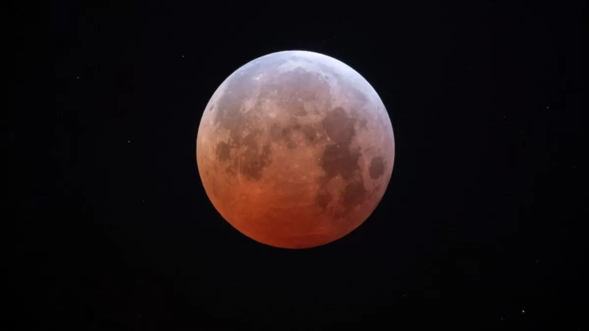 ¿Cuándo será y dónde ver la Luna de Sangre 2025?