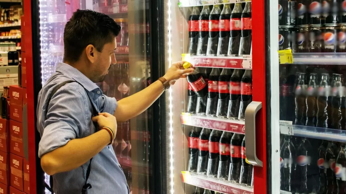 Gobierno propone alzas de impuestos a tabaco, refrescos y videojuegos