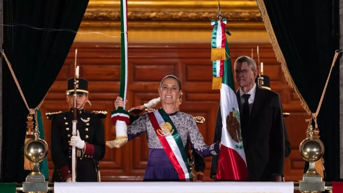 Claudia Sheinbaum hace historia: primera mujer en dar el Grito