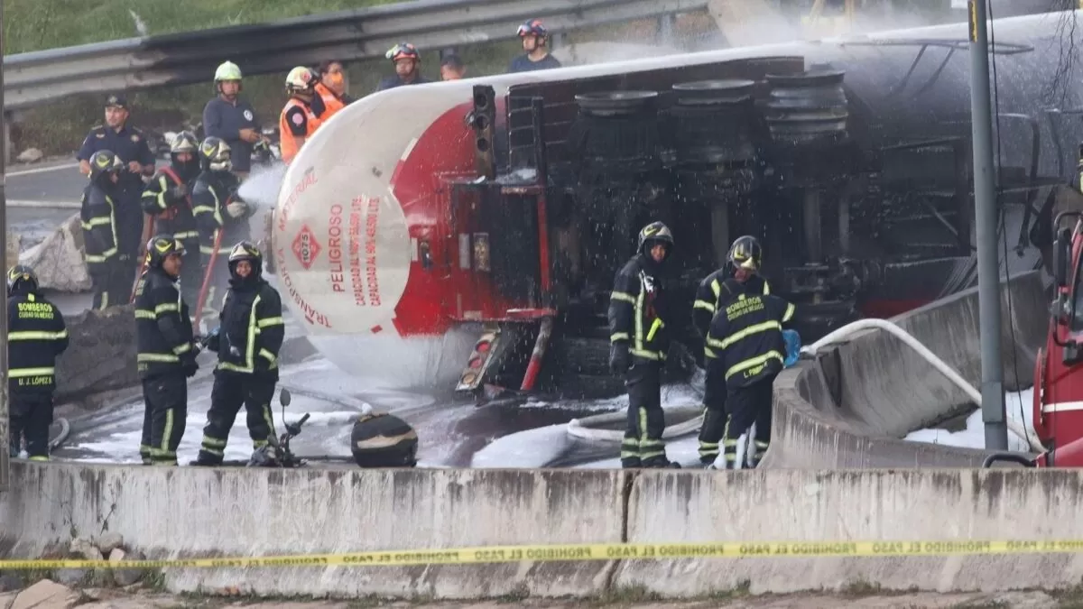 Tras tragedia en Iztapalapa, llaman a reforzar seguridad en transporte de hidrocarburos