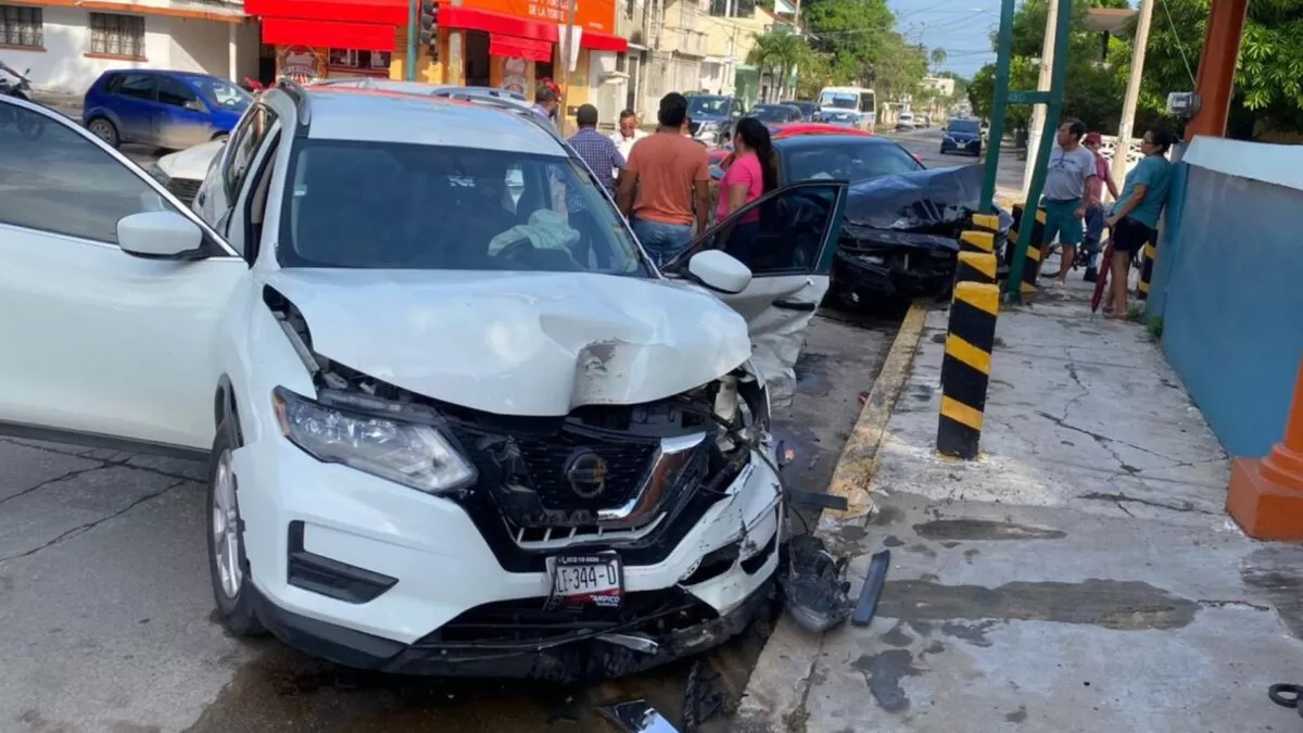 Choque en Ciudad Madero deja cuantiosos daños materiales