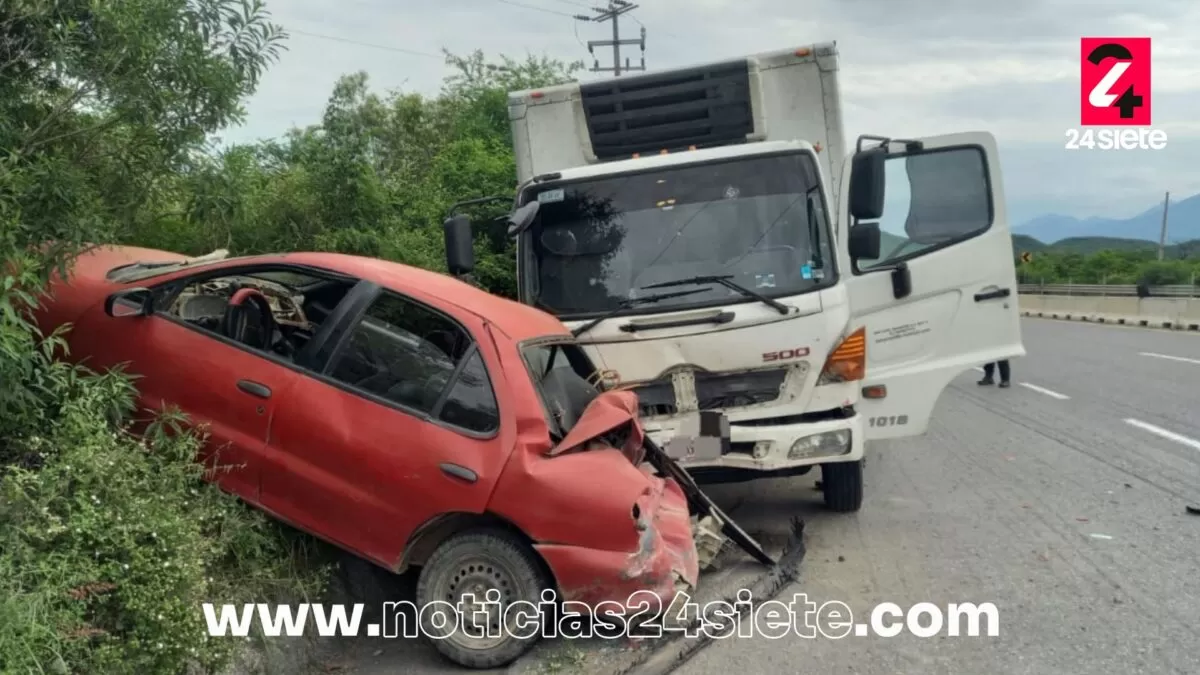 Choque en carretera de Mainero deja personas lesionadas