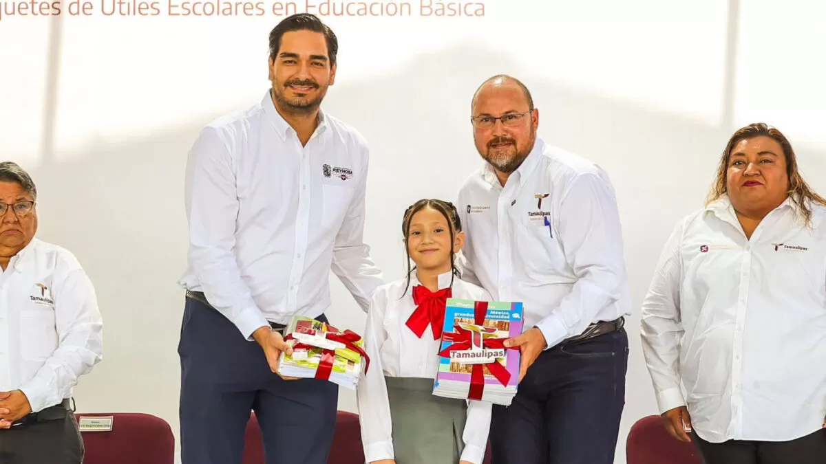 Arranca en Reynosa el ciclo escolar 2025-2026 con entrega de apoyos