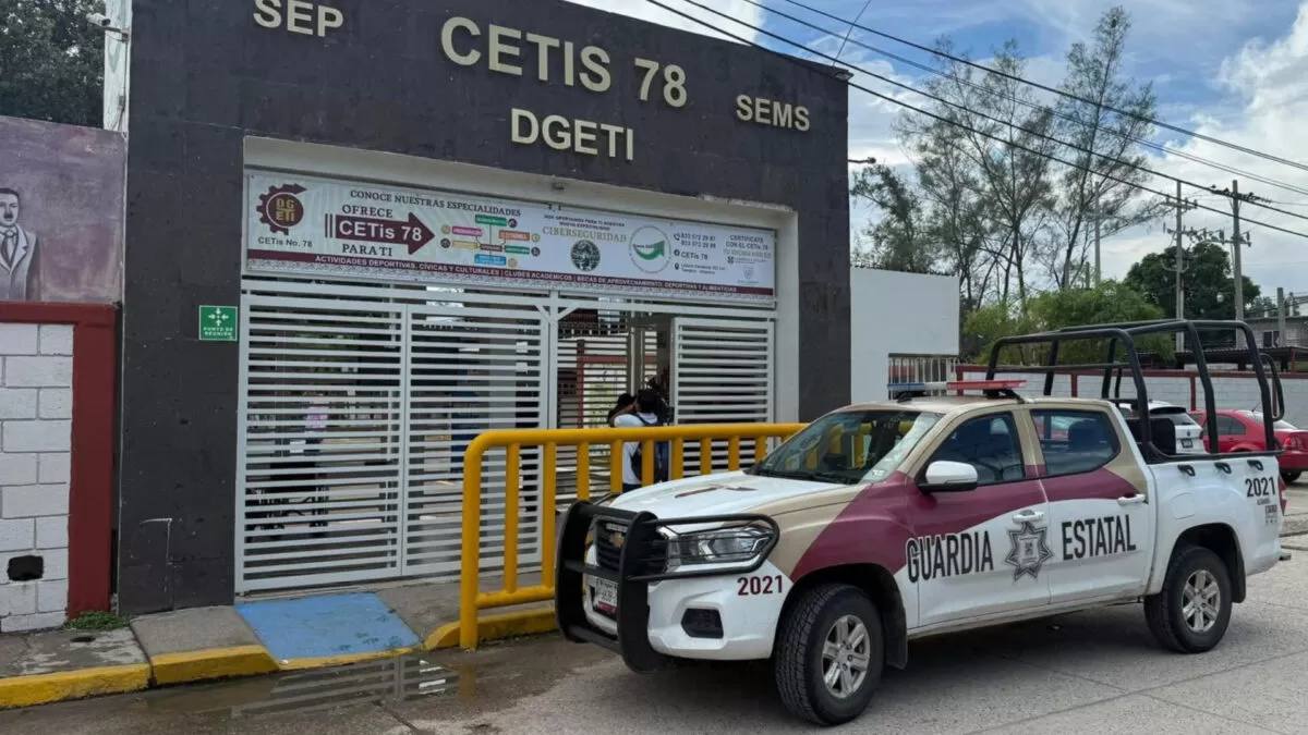 Alumnos de Altamira vandalizan el Cetis 78 tras protesta por presunto acoso del director