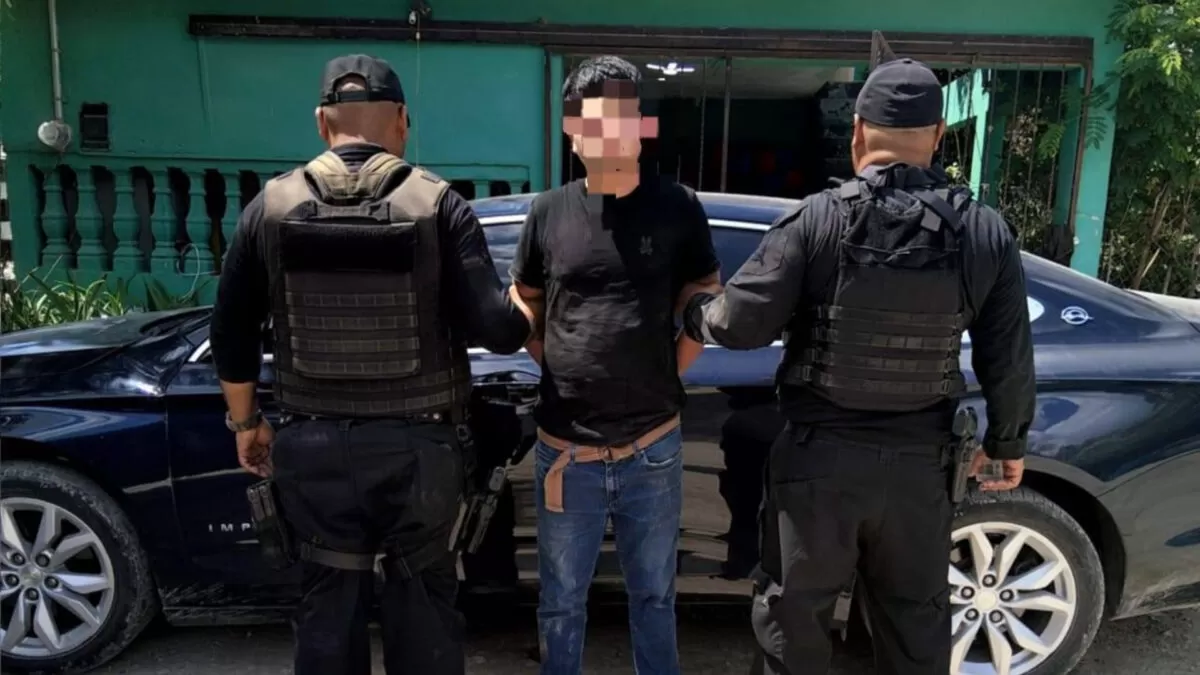 Aseguran a dos sujetos con arma de fuego tras reporte en Reynosa