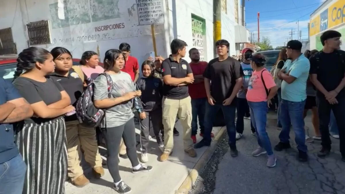 Alumnos protestan contra plantel no avalado por la SEP en Reynosa