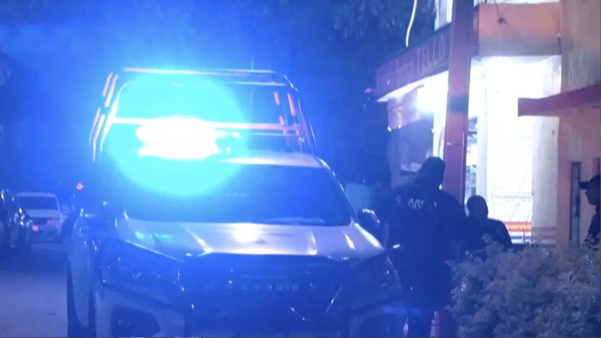 Hallan muerto a abuelito en el techo de su casa en Madero