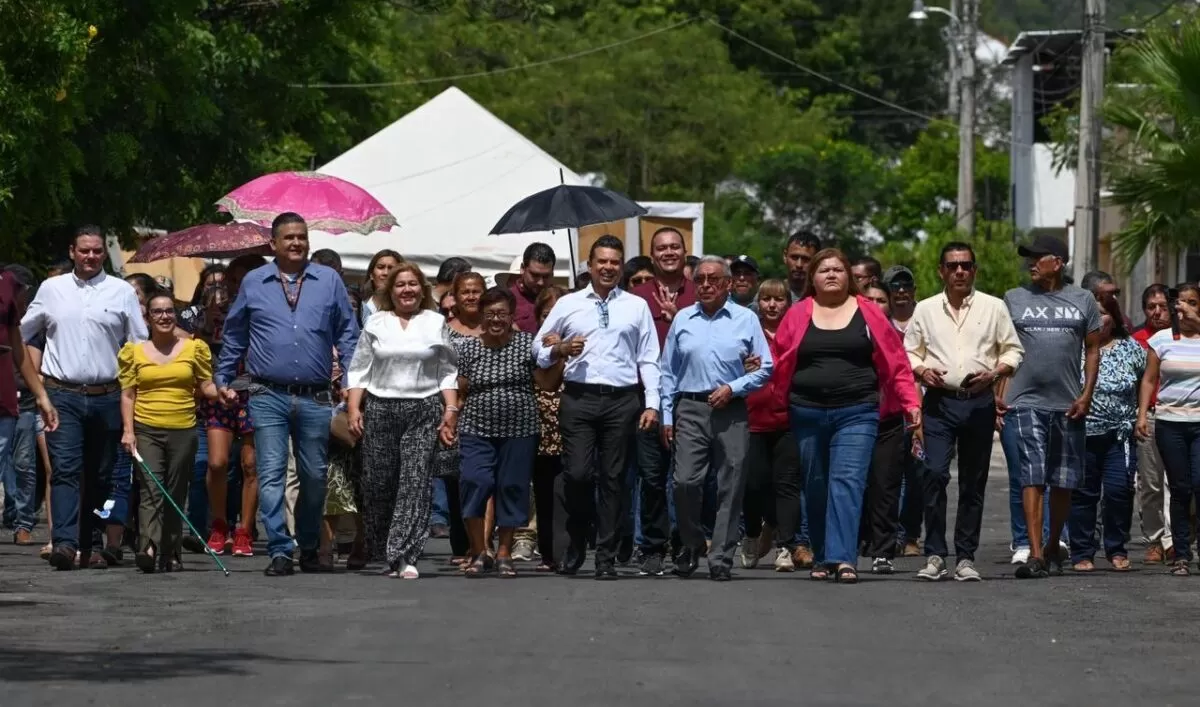 Inaugura Lalo Gattás calle en la Libertad II de Victoria