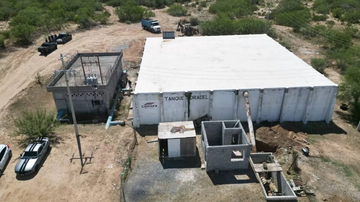 Carmen Lilia Canturosas rehabilita cisterna y tanque de agua en el poniente de Nuevo Laredo