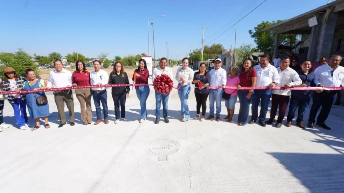 Carmen Lilia entrega obras de pavimentación en la colonia 150 Aniversario