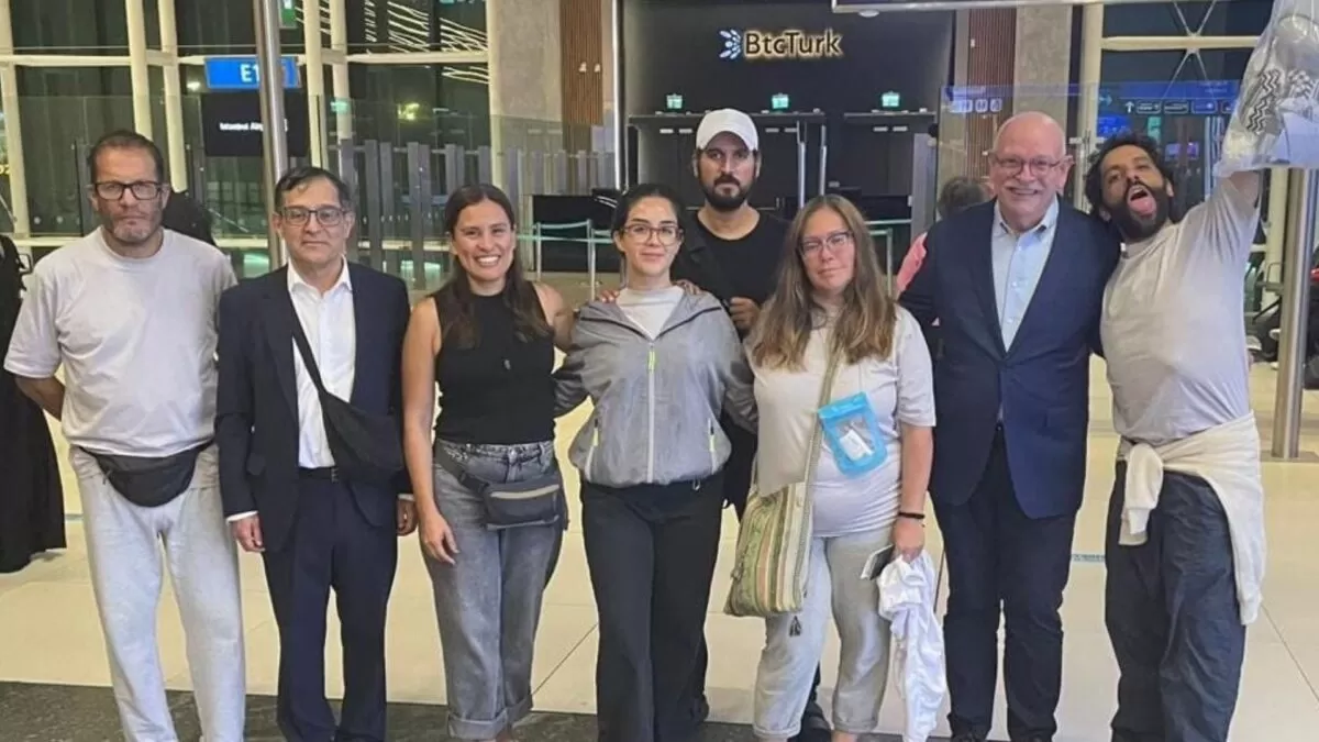 Llegan a México seis connacionales detenidos en Israel