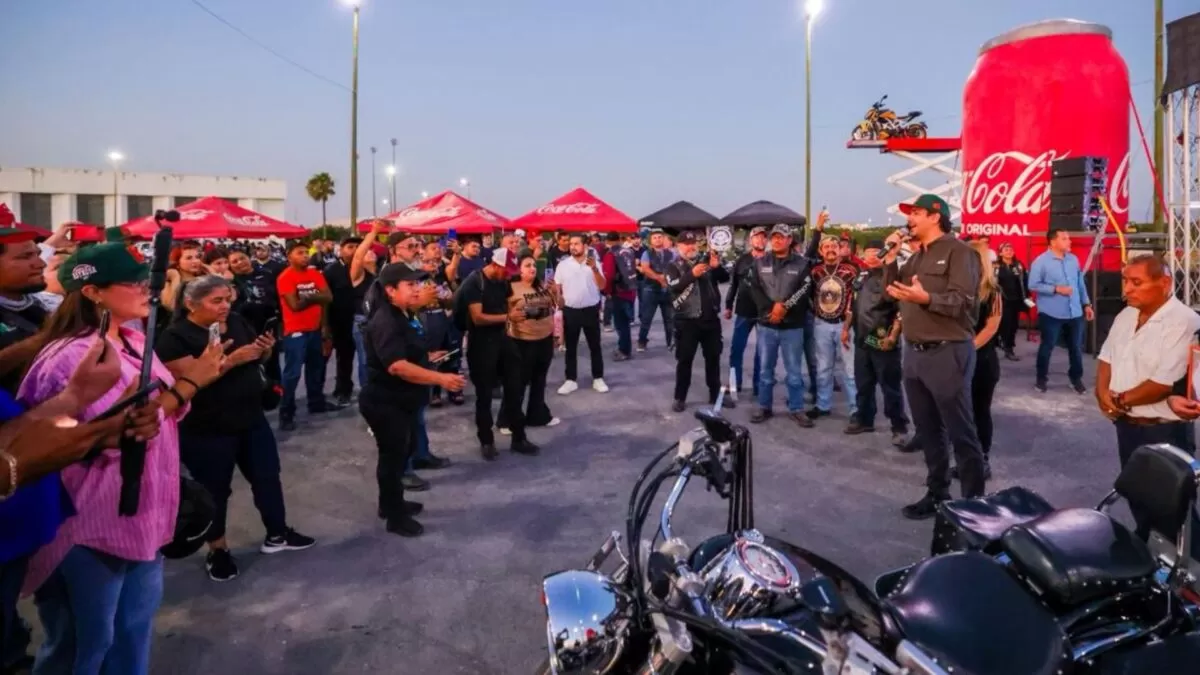 Carlos Peña recibe a motociclistas del Moto Fest Reynosa 2025