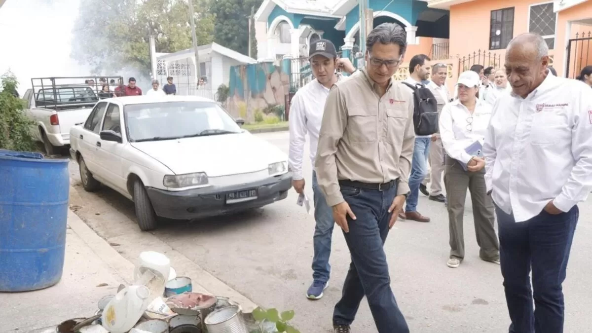 Erasmo González refuerza fumigación para combatir el dengue