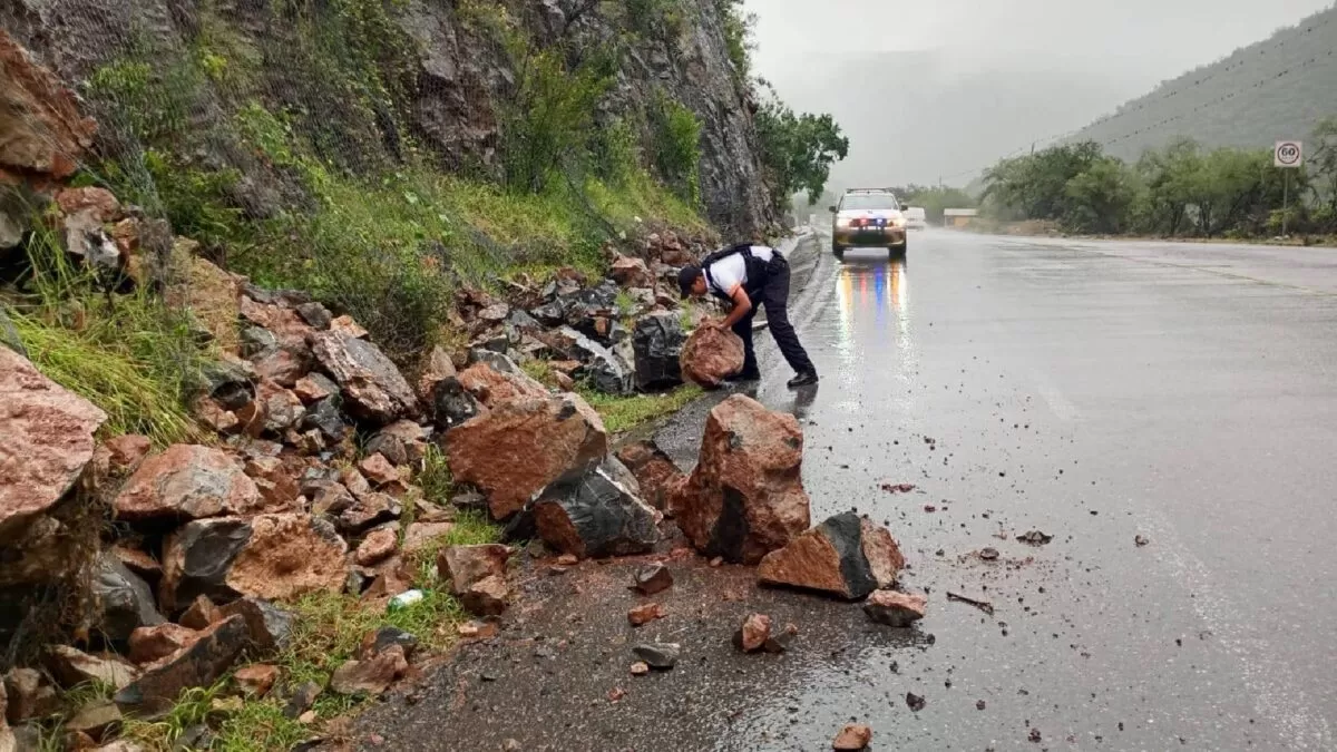 Alertan por riesgo de derrumbes en carreteras serranas de Tamaulipas