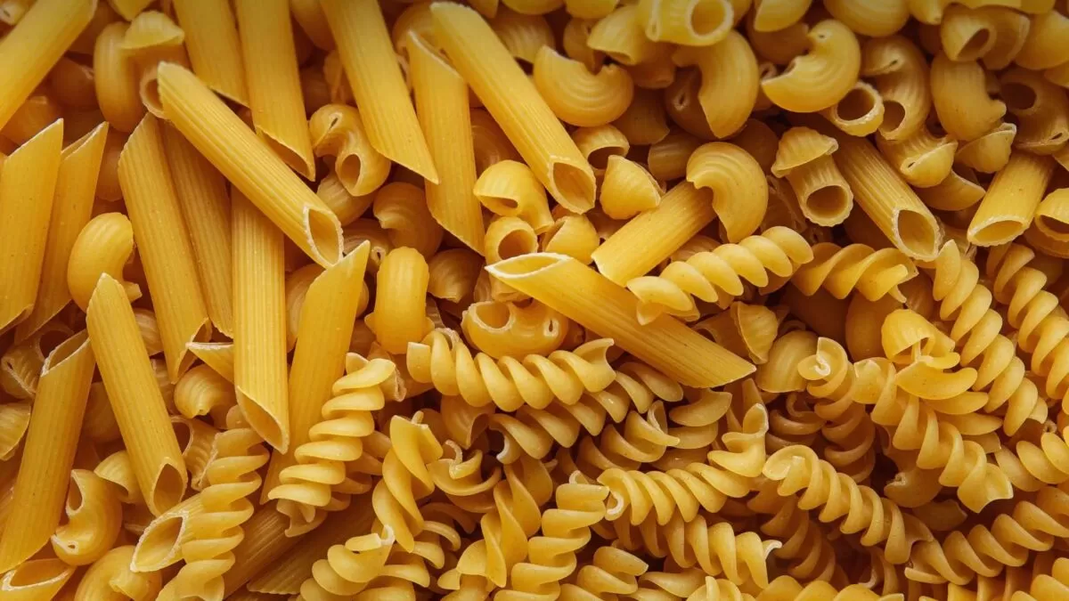 Mueren 6 personas en EE.UU. por comer ensaladas y pastas contaminadas