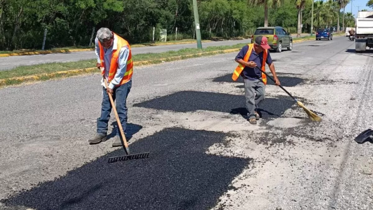 Plan de bacheo avanza en calles del centro y colonias de Victoria