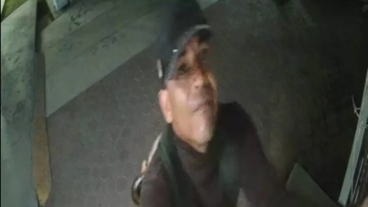 Cámaras captan a presunto ladrón en escuela de Reynosa