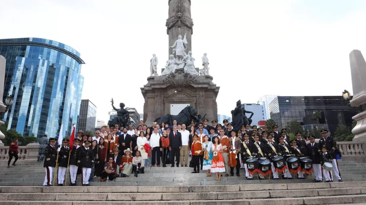 Reconocen en Ciudad de México a Armando Martínez por su gobierno
