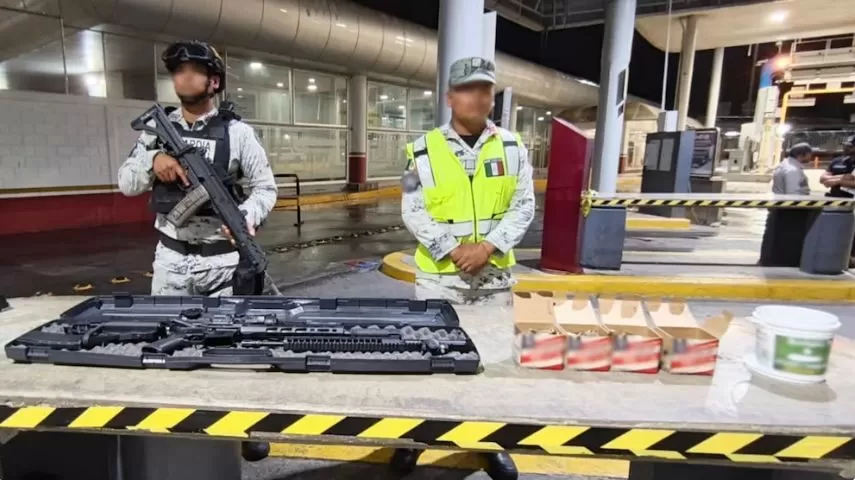 Detienen a estadounidenses que intentaban meter armas a México por Reynosa