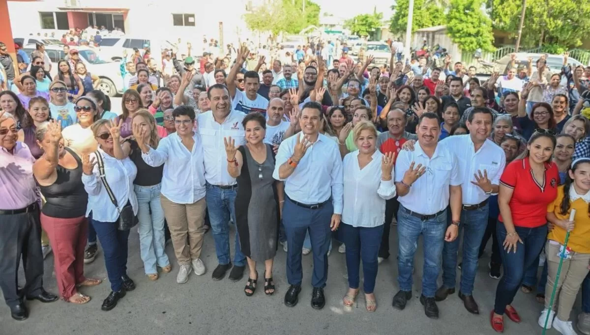 Cumple Lalo Gattás compromiso con vecinos de la Col. Tamaulipas
