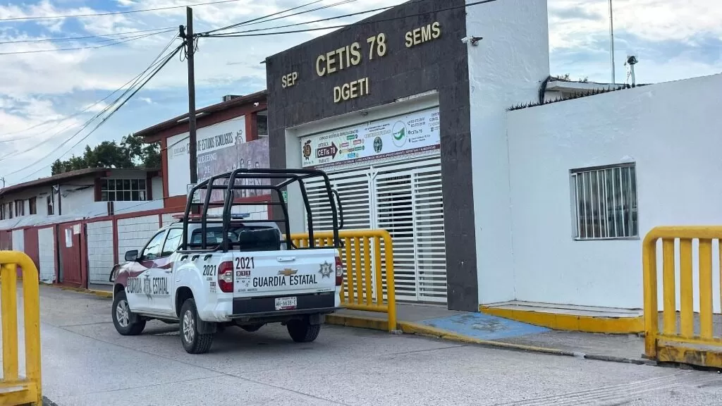 Suspenden a 19 alumnos del CETis 78 por agredir al exdirector