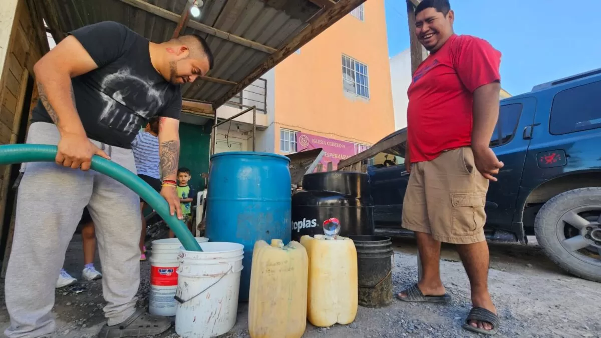 Gobierno de Reynosa intensifica distribución de agua con pipas ante desabasto