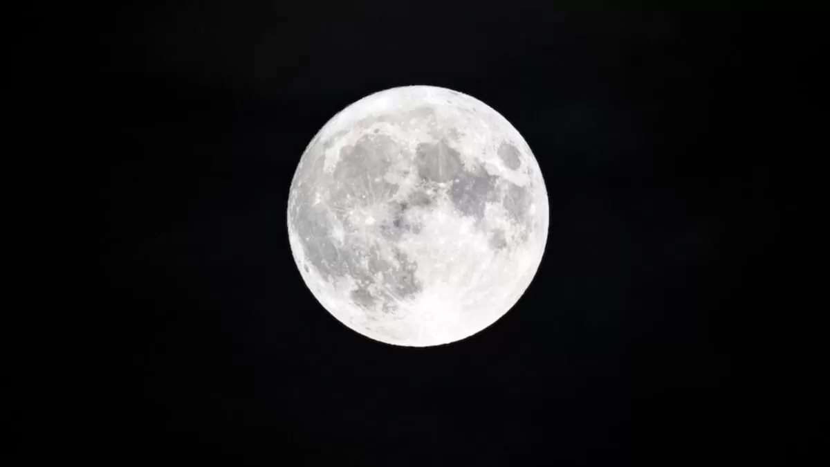 ¿Cuándo y cómo ver la superluna de noviembre 2025?