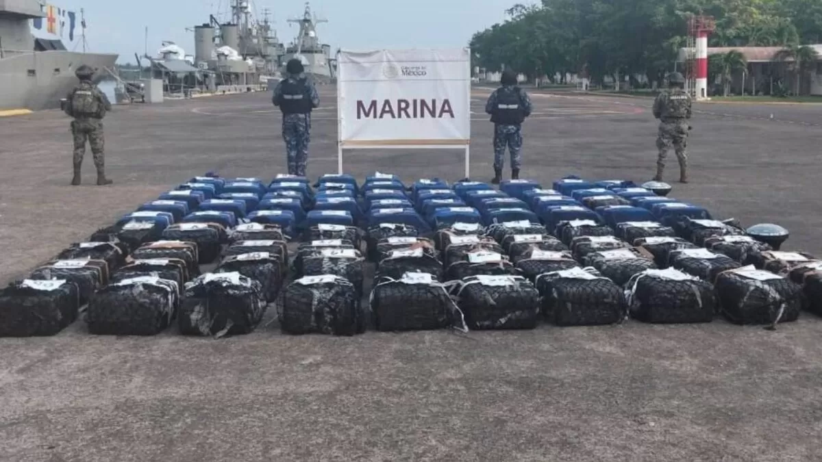 Semar asegura 2.5 toneladas de cocaína en operativo marítimo