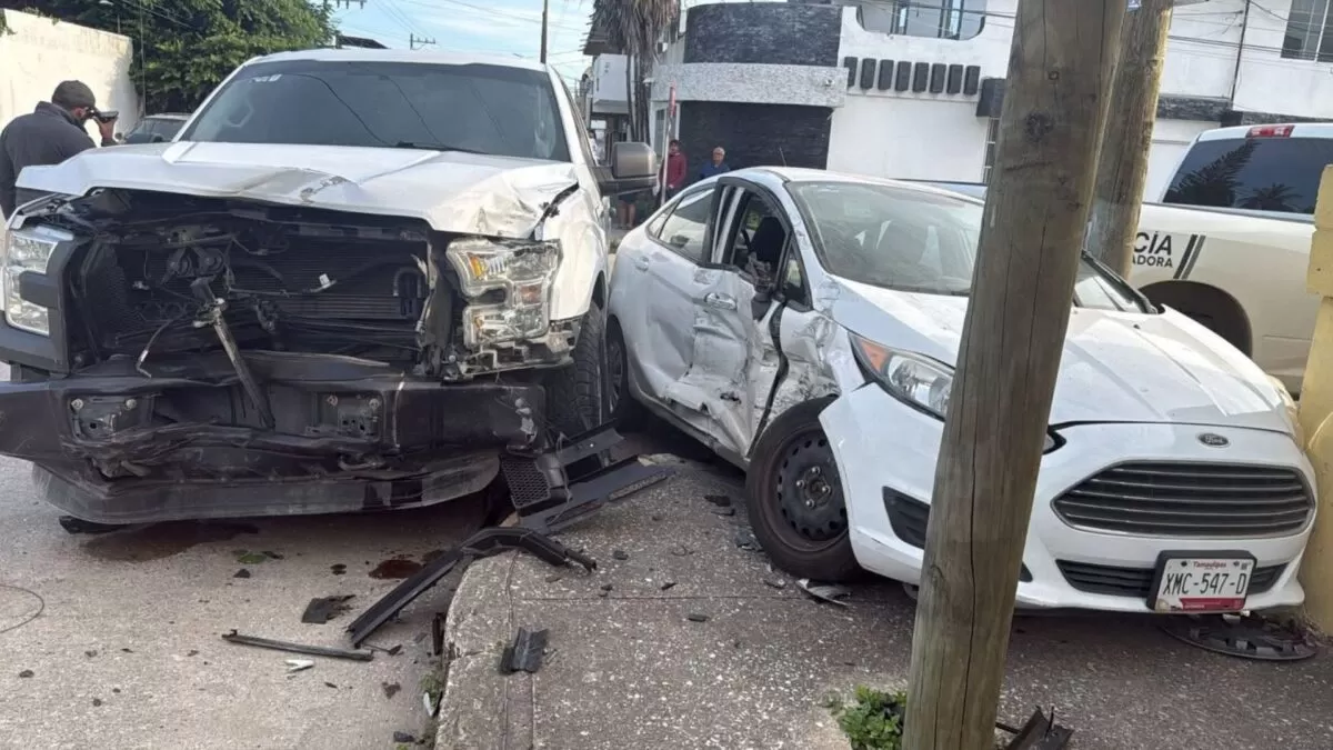 Tres personas resultan heridas tras choque en Ciudad Madero