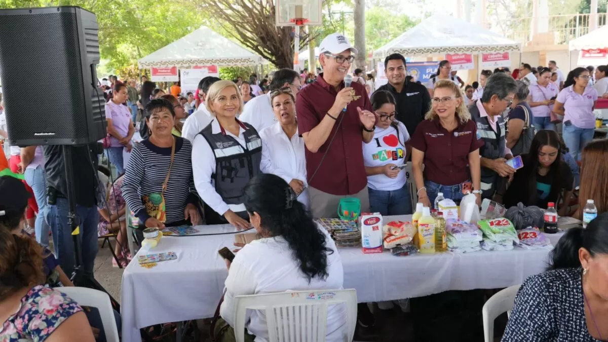 Exitosa jornada Gobierno en tu Colonia: Erasmo González