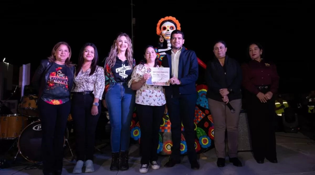 Premia el alcalde Beto Granados a ganadores del concurso de catrinas monumentales