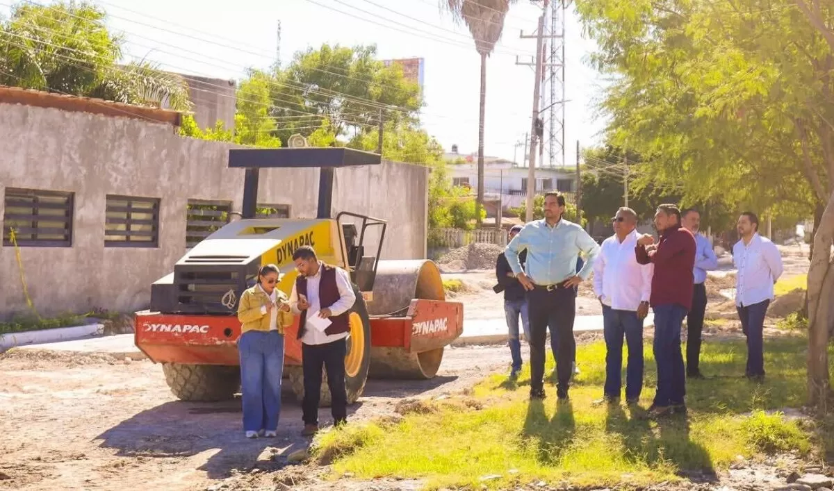 Supervisó Carlos Peña Ortiz pavimentación hidráulica en la colonia López Portillo de Reynosa