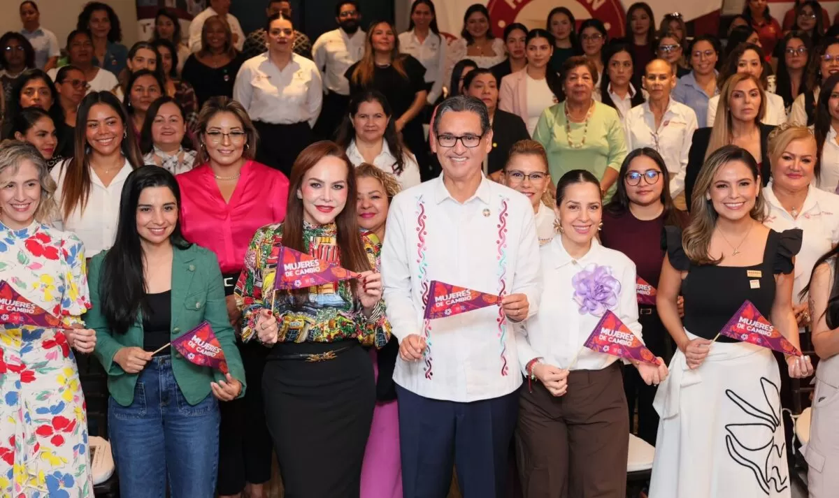 Erasmo González reconoce empoderamiento de la mujer en Tercer Foro “Mujeres de Cambio”