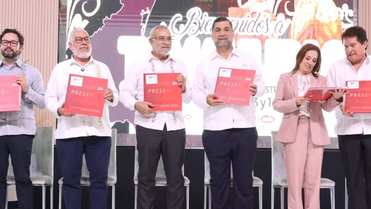En representación del gobernador, Américo Villarreal Anaya, secretario de Obras Públicas inaugura Congreso Internacional de Infraestructura Turística