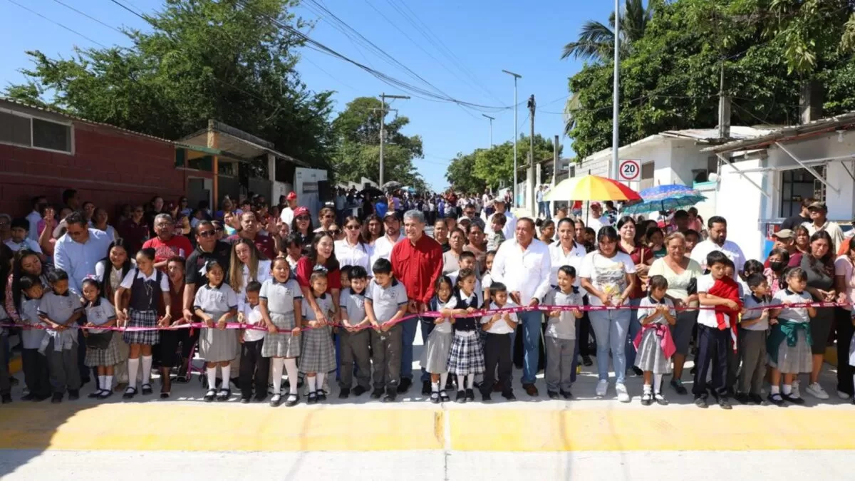 Transforma Armando Martínez a Altamira con pavimentación de vialidades
