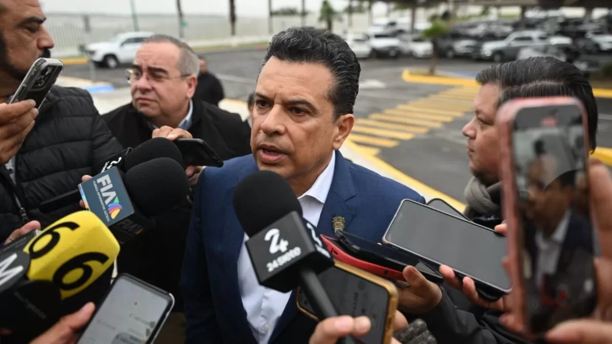 Bacheo será prioridad en Victoria durante 2026: Lalo Gattás