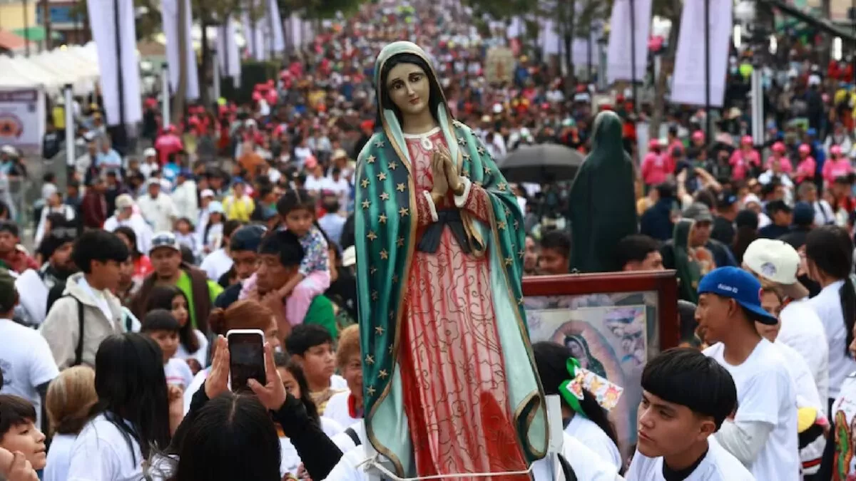 Miles de peregrinos llegan a la Basílica de Guadalupe