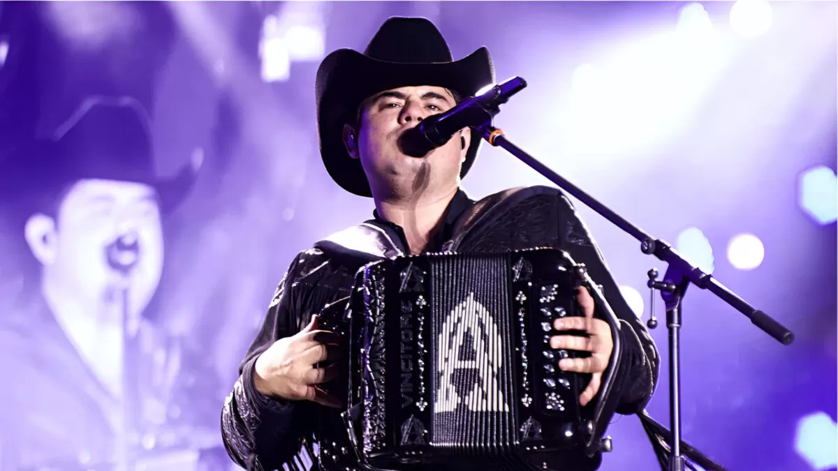 Alfredo Olivas anuncia retiro temporal de la música