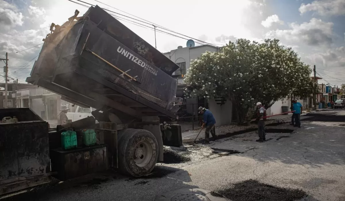 Gobierno de Beto Granados refuerza el mejoramiento vial en múltiples colonias de Matamoros