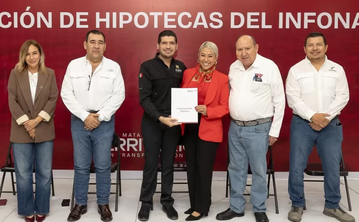 Alcalde Beto Granados presidió evento de cancelación de hipotecas del Infonavit