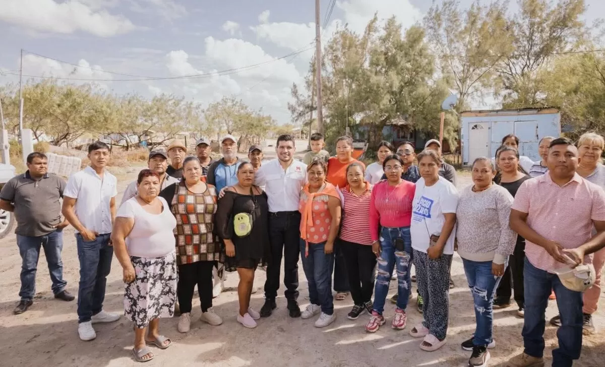 Supervisa Beto Granados, ampliación de red de agua en el Callejón de los Pescadores; en Higuerillas