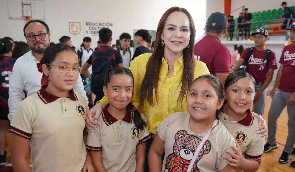 Beneficia gobierno de Carmen Lilia Canturosas a 700 alumnos con «Excelencia Digital