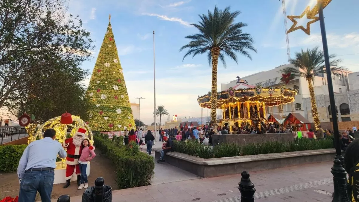 El Alcalde Carlos Peña te invita a disfrutar el espíritu navideño en la plaza principal de Reynosa
