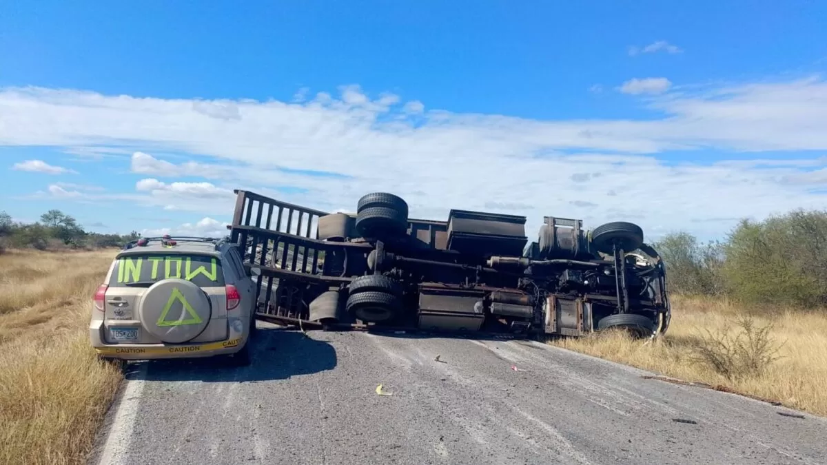 Accidente vial cierra la Carretera Federal en Padilla
